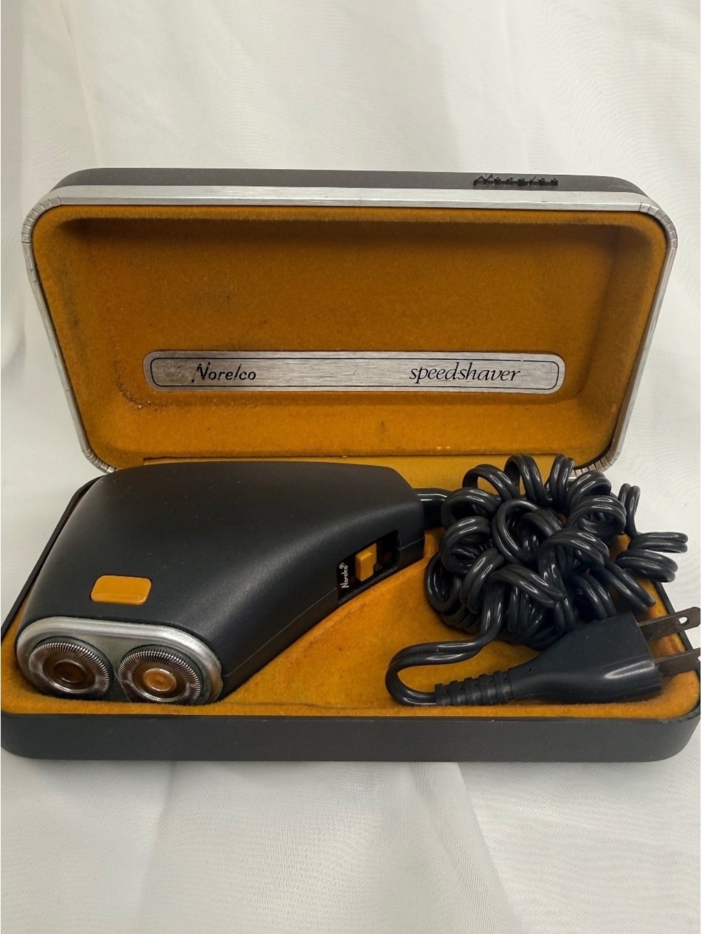 1960 Norelco Speedshaver SC7912 Flip-Top Tested